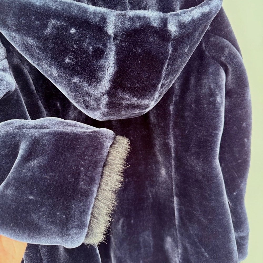 Dennis Basso Midnight Navy Blue Faux Fur Coat Jacket Hooded Plush Womens M Lux - Picture 8 of 16